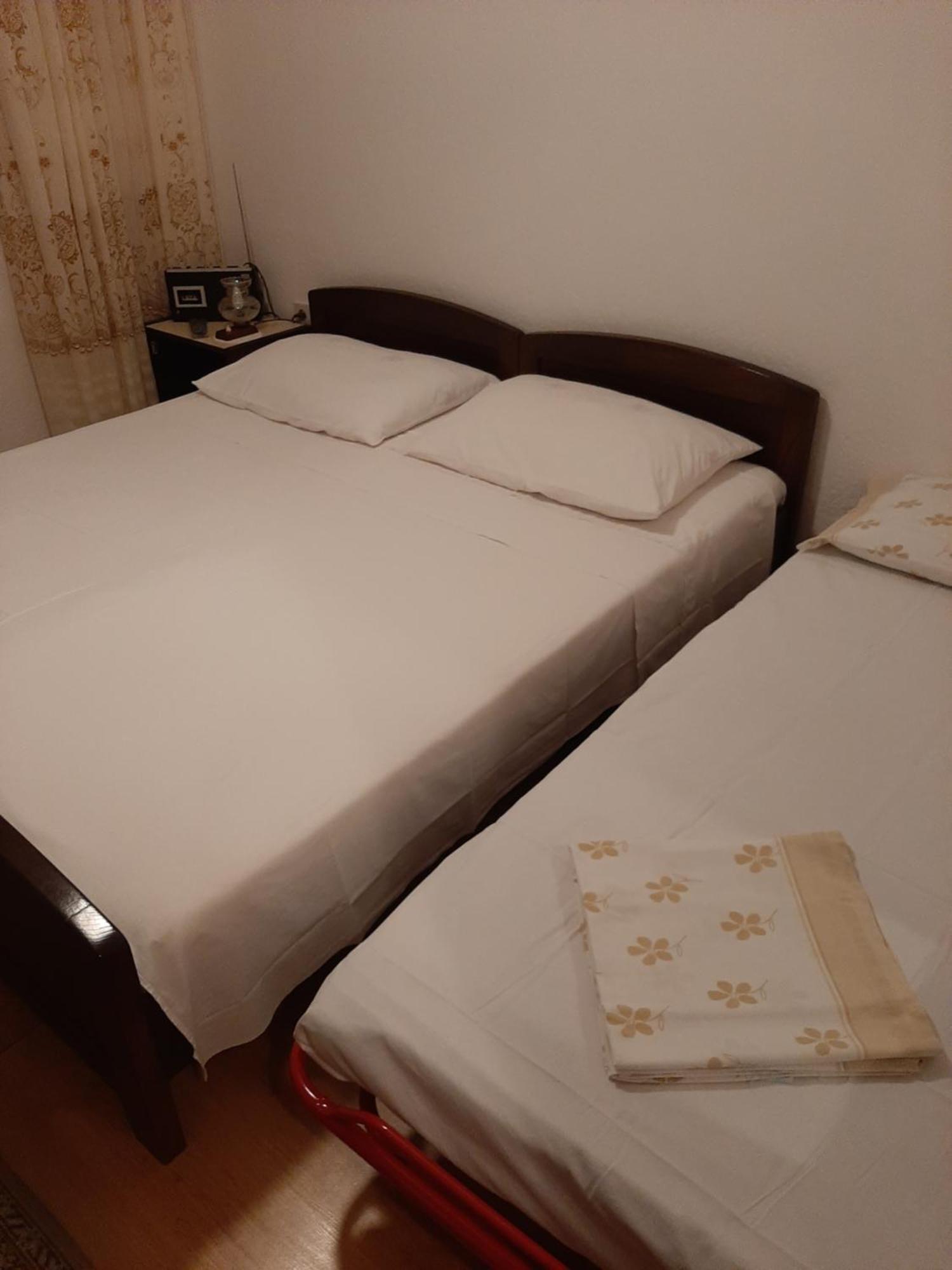 App Dujmovic Supetar Exterior foto